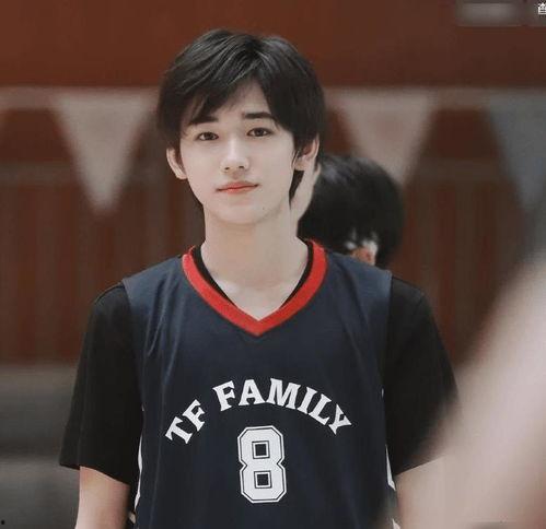 宋亚轩发展爆料视频大全,揭秘爆料视频背后的精彩瞬间